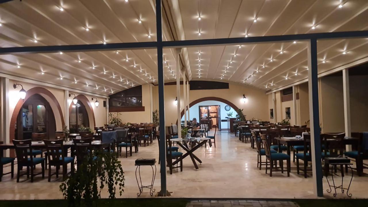 Curtea Domneasca Hotel Vaslui Eksteriør billede